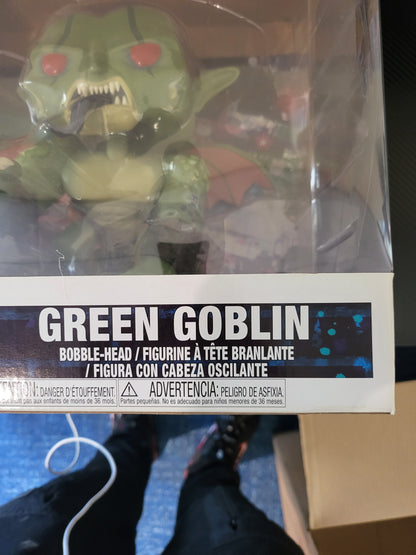 Funko Pop! Delux spider-man into the spiderverse no 408 green goblin